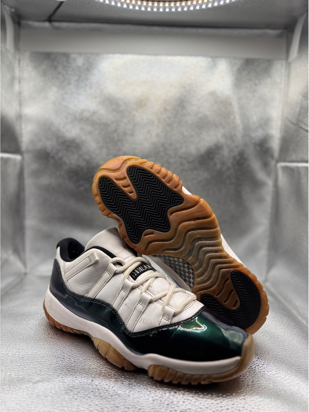 Air Jordan 11 retro low emerald